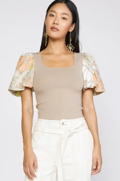 Short Sleeve Tops|Sweaters-Current Air Contrast Floral Sweater Top SAND