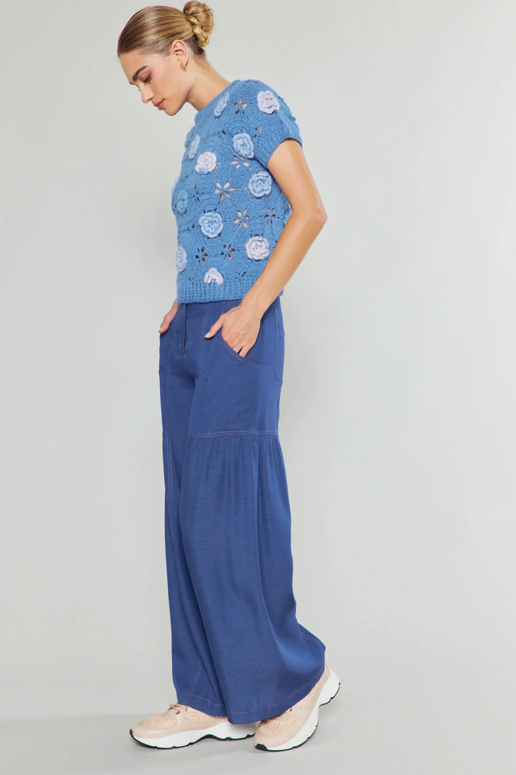 Knitwear|Short Sleeve Tops-Current Air 3D Floral Crochet Top BLUEMLT