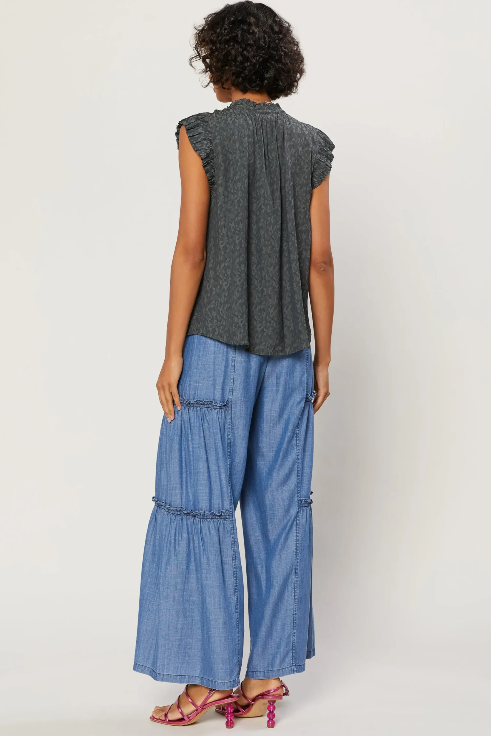 Sleeveless Tops|Short Sleeve Tops-Current Air Margot Jacquard Pleated Sleeve Blouse DARKOLIVE